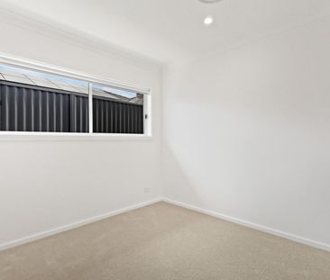 Stylish Family Living at Its Finest - Photo 4