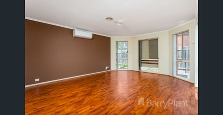 Centrally Located Spacious Family Home - Photo 2