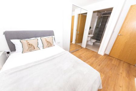 2 bedroom flat to rent - Photo 4