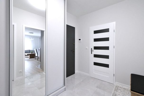 Nowe,umeblowane 2 pokoje 53m2 z balkonem i garażem 53.3 m² - Photo 1