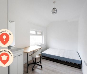 1 bedroom in a house share to rent - Photo 3