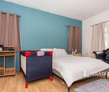 4 bedroom bungalow to rent - Photo 4