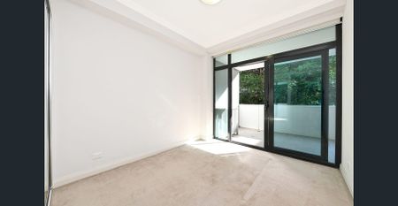 Sundrenched north facing apartment in sought after VQ - Photo 4