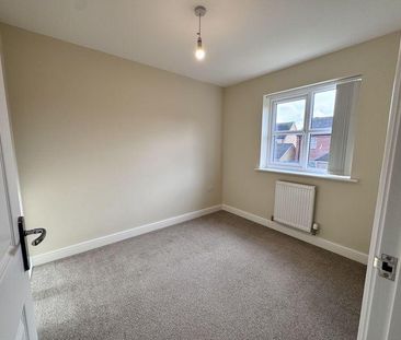 4 bedroom detached house to rent - Photo 5