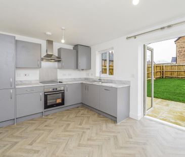 2 bedroom semi-detached house to rent - Photo 5