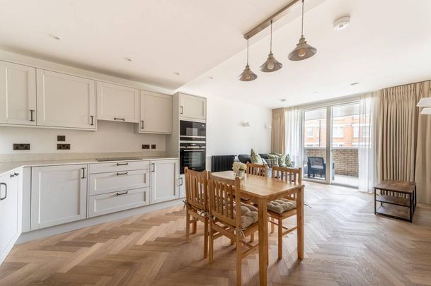 2 bedroom flat to rent - Photo 1