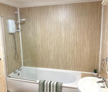 2 bedroom flat to rent - Photo 6