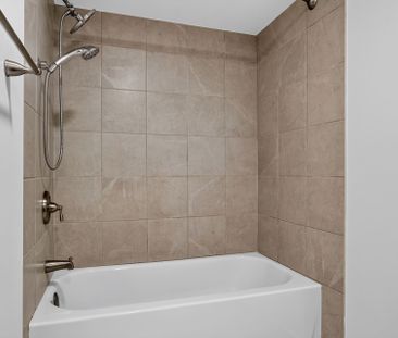 For Lease - 971B Blythdale Road, McKellar Heights - Glabar Park and... - Photo 4