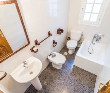 Piso de alquiler en Calle Valero Rivera, Centro - Photo 4