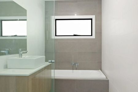 Modern Townhouse Living in Prime Location - Photo 5