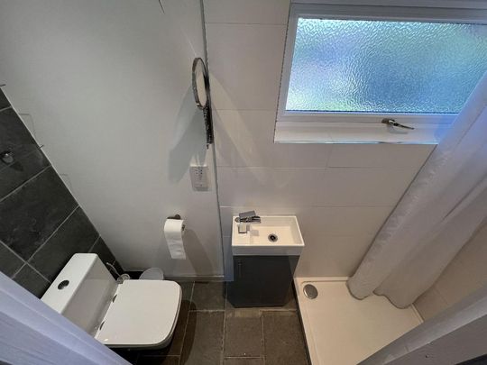 5 bedroom house to rent - Photo 1