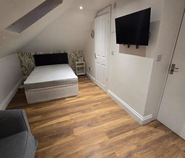 9 bedroom detached bungalow to rent - Photo 6