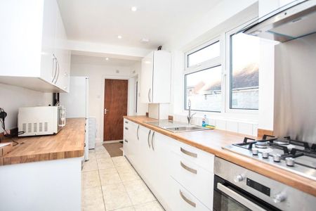 Property to rent - Photo 4