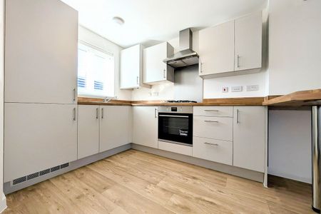 Heol Y Gylfinir, Llanilid - Photo 5