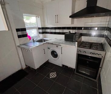 2 Bed Terraced House, Pansy St, L5 - Photo 3
