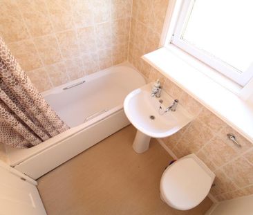 2 bedroom terraced house to rent - Photo 6