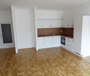 Gemütliche und geräumige Mietwohnung mit neuer Küche und großem Woh... - Photo 6