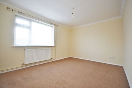 St. Clements, CM6, Dunmow - Photo 2