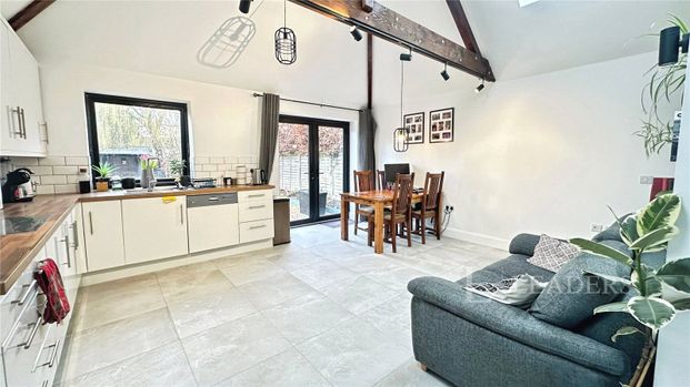 1 bedroom bungalow to rent Riverside Road, Luton, Bedfordshire, LU3 - Photo 1