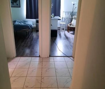 Très Bel Appartement 4 1/2 à Louer - Boulevard Des Sources - DDO - ... - Photo 3