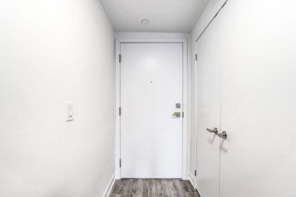 For Lease - 160 Canon Jackson Drive Unit# 502, Toronto, Ontario - Photo 1