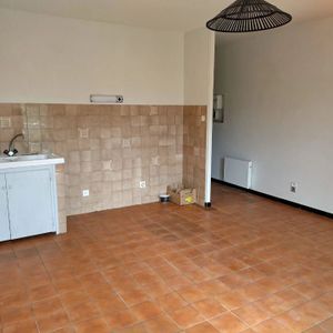 Location Studio 1 pièces 29 m2 à Villeneuve-d'Olmes - Photo 2