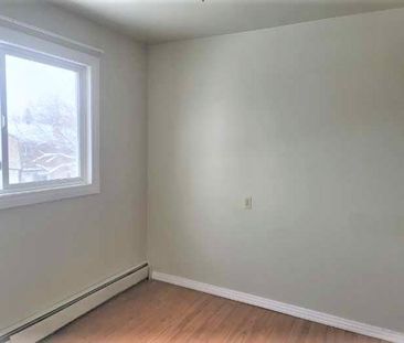 Edmonton Unfurnished apartment Rental in Southwest - Fairway South - Photo 1