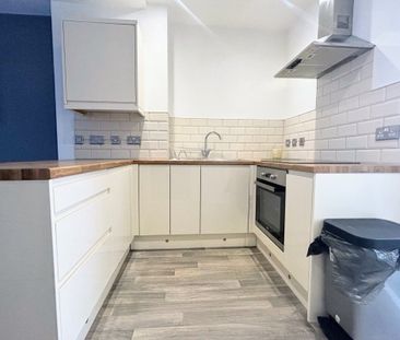 Friars Courtyard - Photo 5