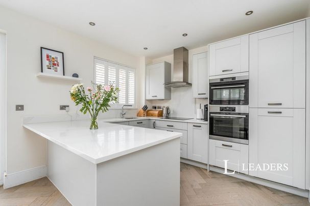 3 bedroom detached house to rent - Photo 1