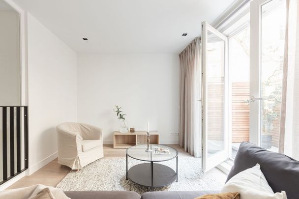 Appartement te huur: Sint Willibrordusstraat 107-A 1073 VB Amsterdam - Foto 1