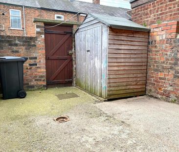 2 bedroom terraced house to rent - Photo 2