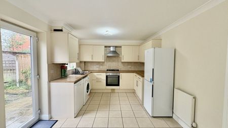Poplars Grove, Lincoln - Photo 5