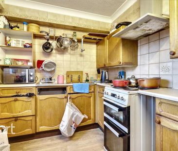 1 bedroom retirement property to rent - Photo 4