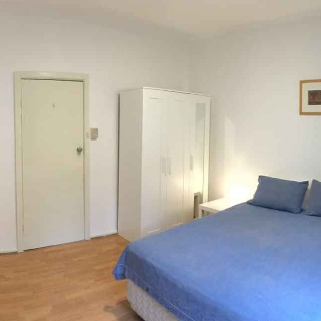 Room 3 (Non Ensuite) - Photo 1