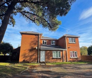 Portsmouth Road, Woolston - Photo 1
