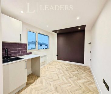 Studio to rent - Photo 4