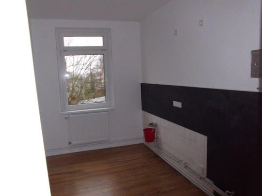 Renovierte 3-Zimmer-Wohnung mit Balkon, Landreiterstraße in 19055 Schwerin - Foto 1