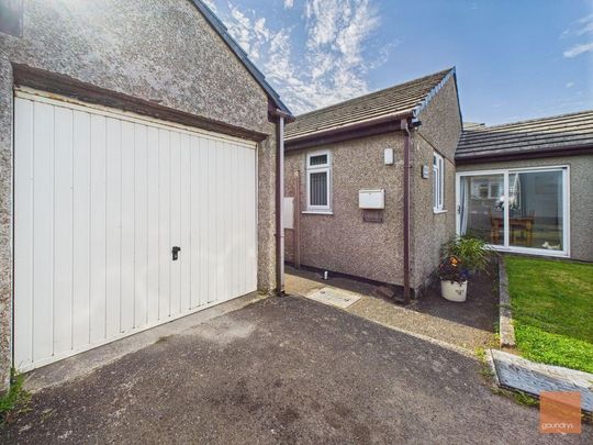2 bedroom detached bungalow to rent - Photo 1