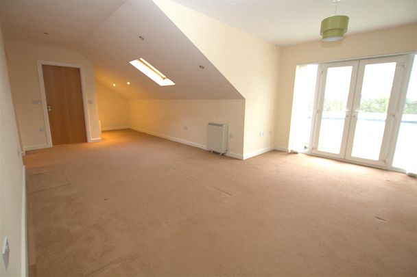 2 bedrooms House for Sale - Photo 1