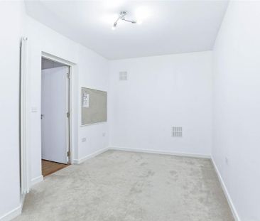 3 bedroom townhouse to rent - Photo 4