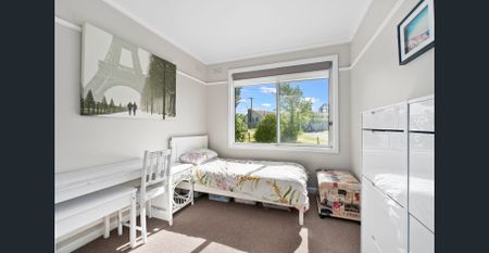 Neat 3 Bedroom In Court Location - Photo 4