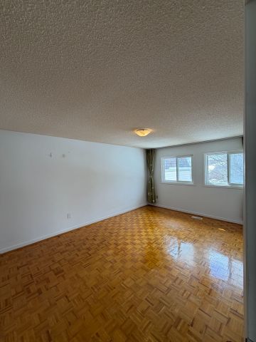 For Lease - 11 Roughfield Crescent, Toronto, Ontario - Photo 3