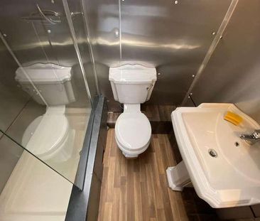 Brabazon Road, Hounslow, TW5 - Photo 3