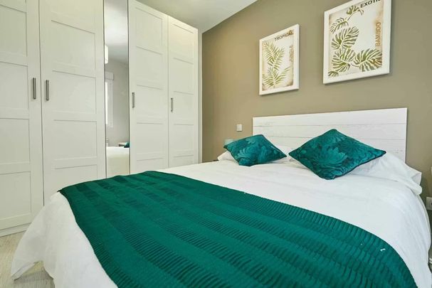 Calle de Garellano, Madrid, Community of Madrid 28039 - Foto 1