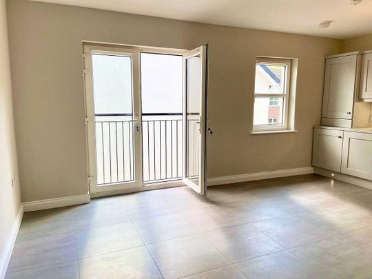 Apt 3 22 Highgrove Meadows Ballygomartin Road, Belfast, BT13 3FX - Photo 1