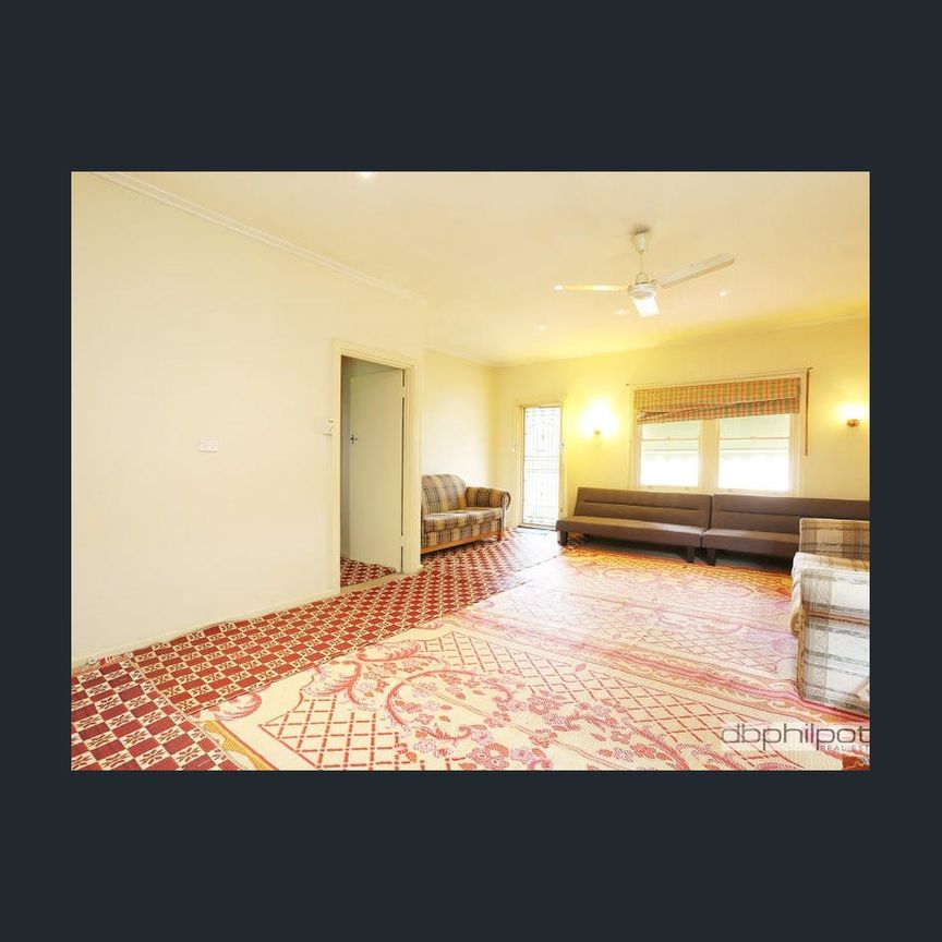 Cozy Home in Elizabeth Vale!! - Photo 1