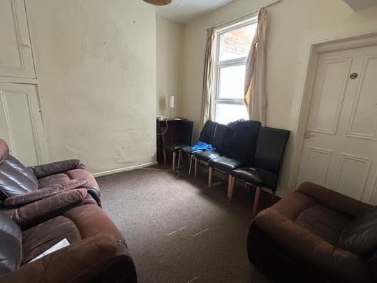 Stranmillis Park, Stranmillis, Belfast, BT9 5AU - Photo 1