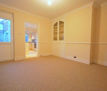 2 bedroom semi-detached house to rent - Photo 3