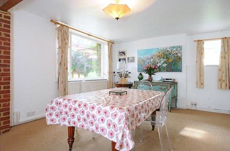 3 bedroom semi-detached house to rent - Photo 2