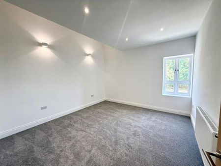 5 bedroom detached house to rent - Photo 3